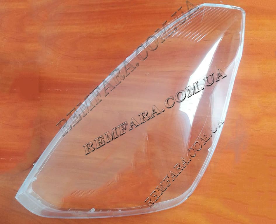 стекло фары Hyundai H1 2 TQ 2008-2018 Remfara