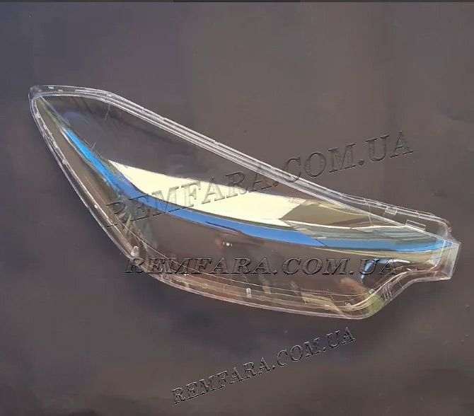 Стекло фары Kia Cerato 3 YD 2013-2016