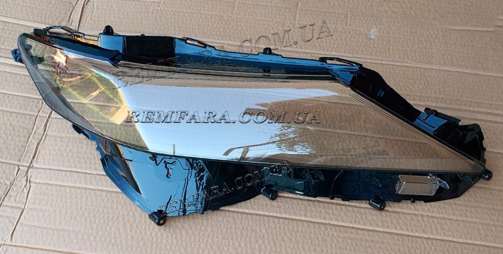 стекло фары Toyota Camry 8 XV70 дорестайлинг 2018-н.в. Remfara