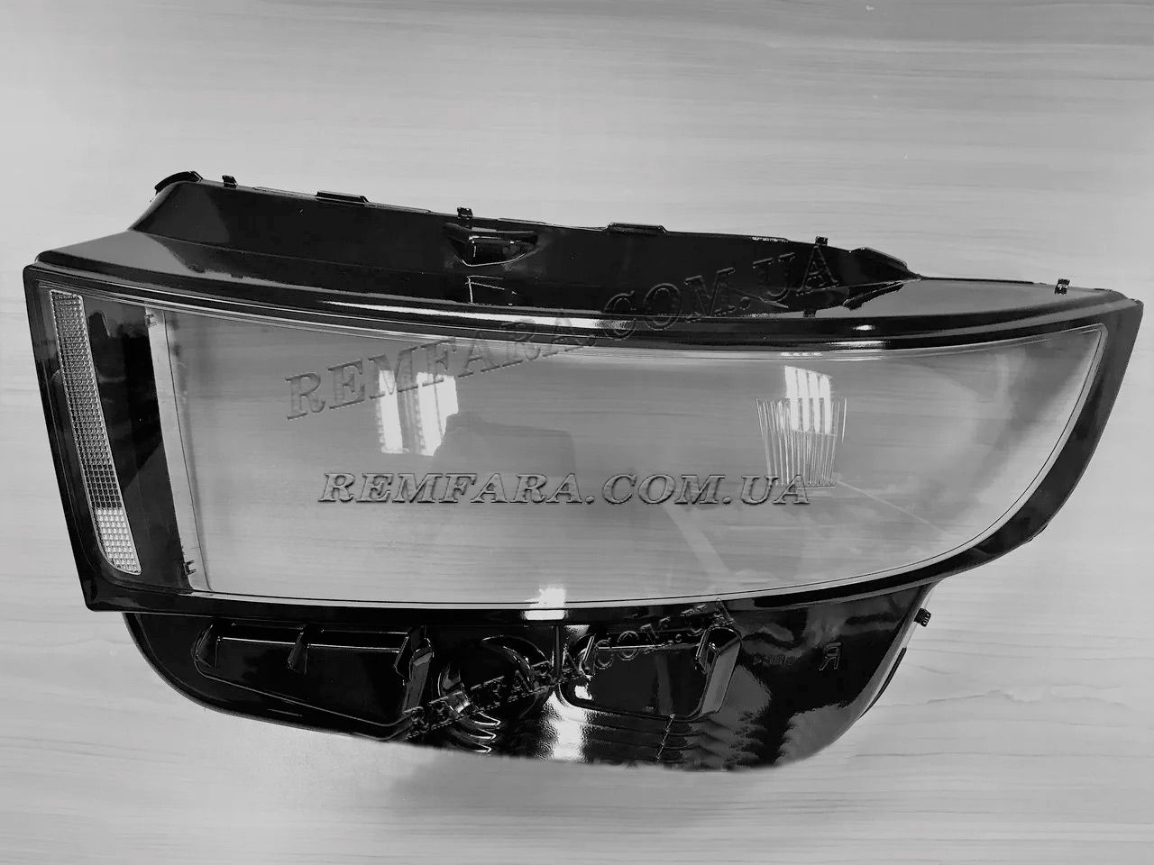 стекла фары Ford Edge 2 (CD4) 2014-2018 Remfara