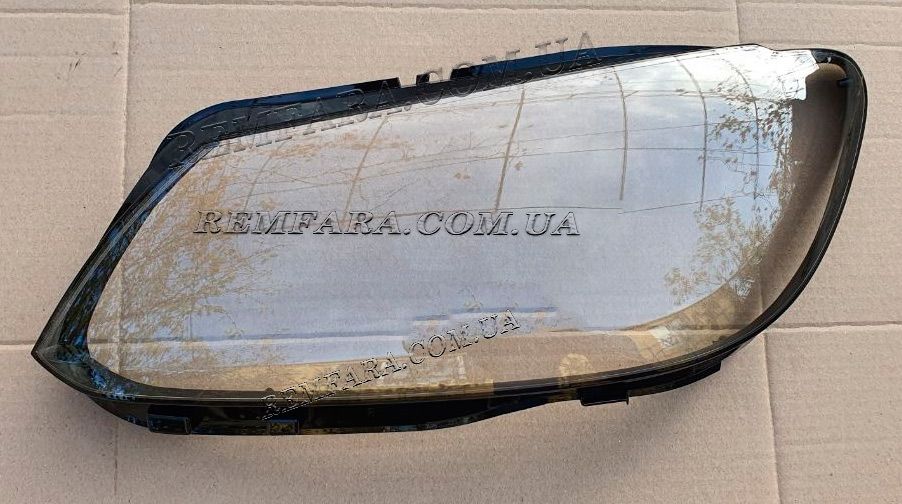 Стекло фары Volkswagen Touran 2 2010-2015