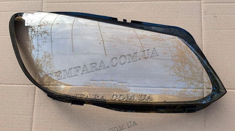 Стекло фары Volkswagen Touran 2 2010-2015