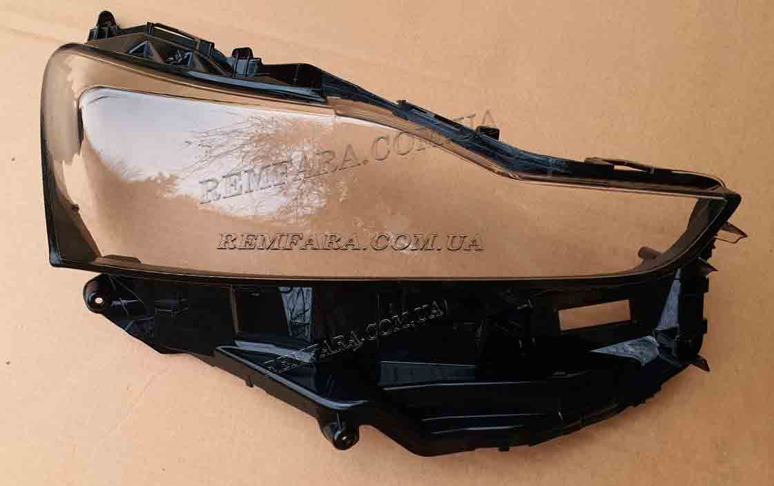 Стекло фары Lexus IS 2016-2021 Рестайл