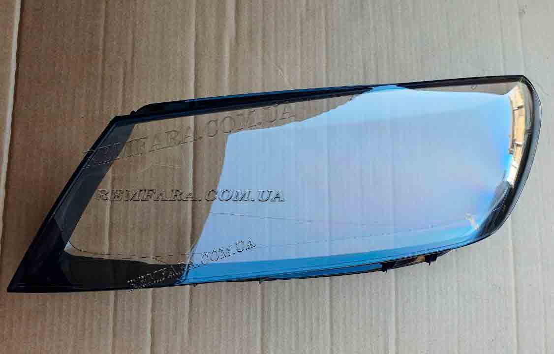 Скло фари Volkswagen Touareg 2014-2018