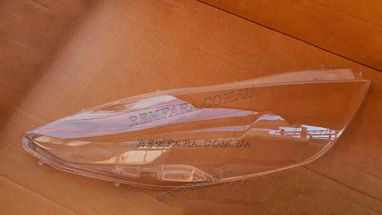 Скло фари Tesla Model S