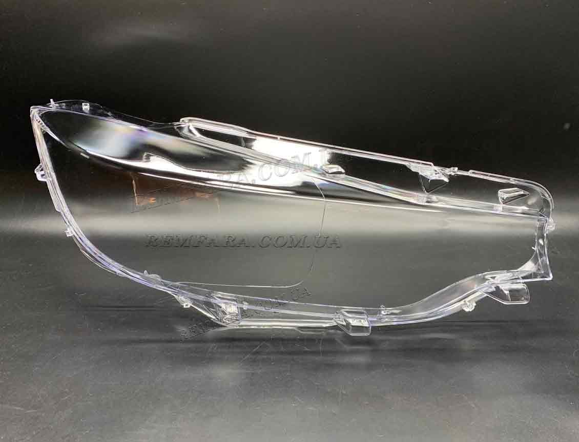Стекло фары BMW F32