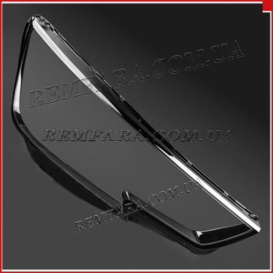 Стекло фары Audi A4 B9